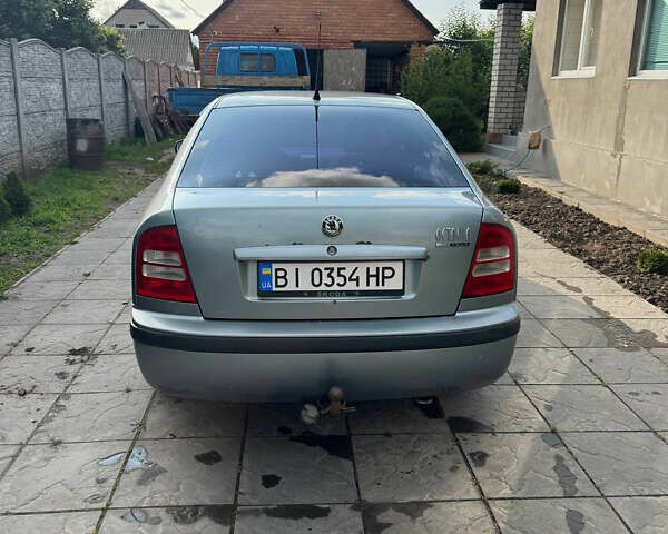 Сірий Шкода Октавія, об'ємом двигуна 1.6 л та пробігом 290 тис. км за 4100 $, фото 1 на Automoto.ua