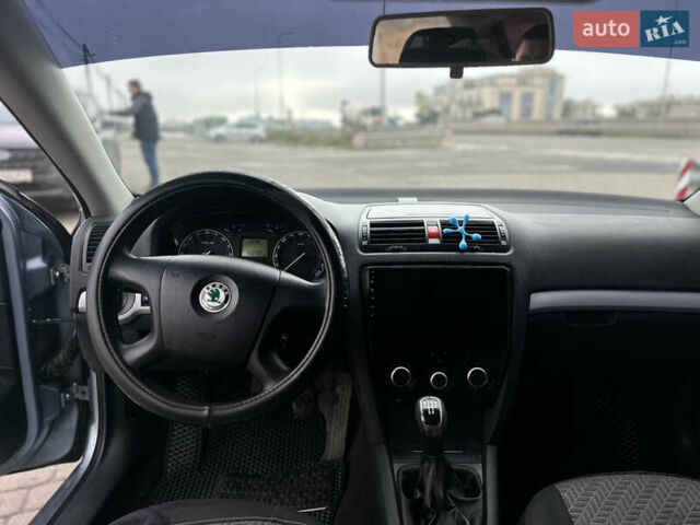 Серый Шкода Октавия, объемом двигателя 1.9 л и пробегом 350 тыс. км за 5600 $, фото 9 на Automoto.ua