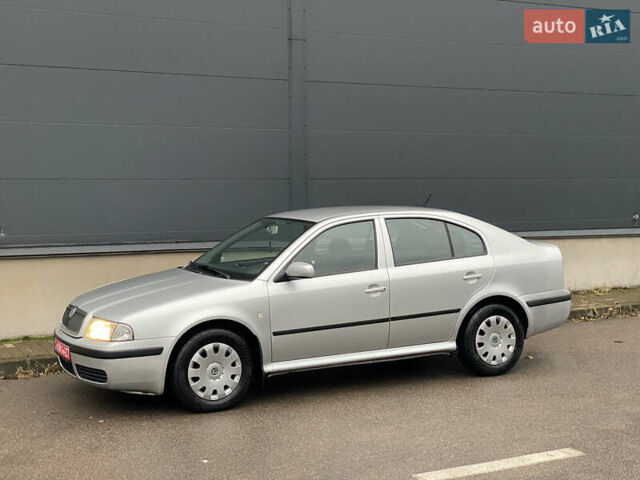 Серый Шкода Октавия, объемом двигателя 1.6 л и пробегом 190 тыс. км за 5800 $, фото 2 на Automoto.ua