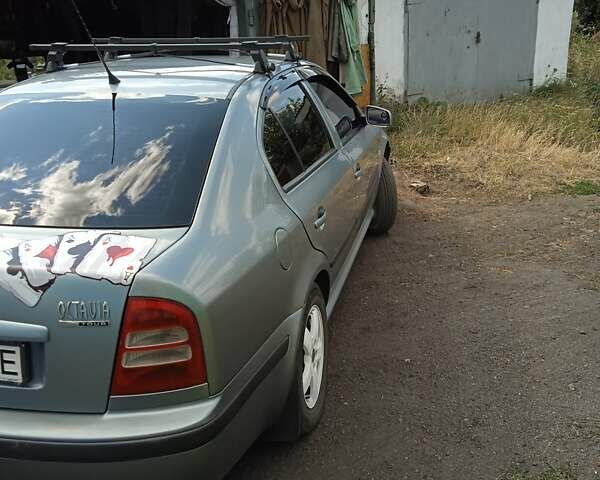 Серый Шкода Октавия, объемом двигателя 1.78 л и пробегом 210 тыс. км за 4100 $, фото 7 на Automoto.ua
