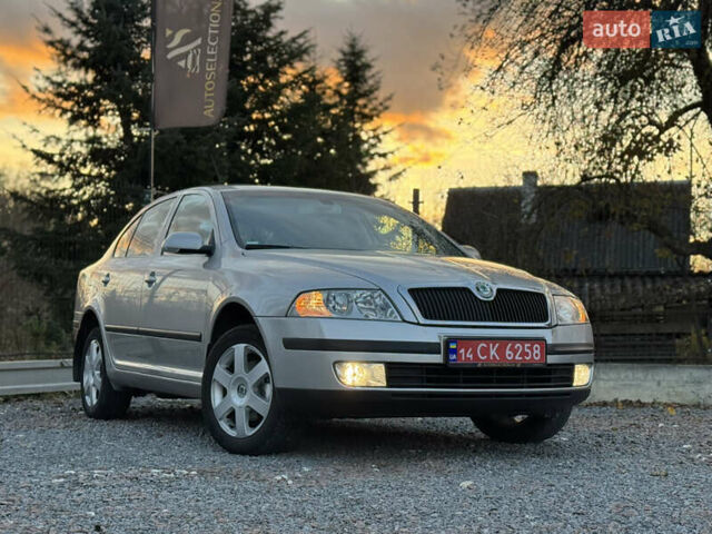 Серый Шкода Октавия, объемом двигателя 1.6 л и пробегом 188 тыс. км за 6250 $, фото 2 на Automoto.ua