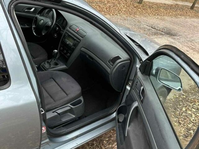 Серый Шкода Октавия, объемом двигателя 1.9 л и пробегом 400 тыс. км за 2500 $, фото 5 на Automoto.ua