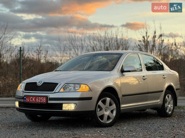 Серый Шкода Октавия, объемом двигателя 1.6 л и пробегом 188 тыс. км за 6250 $, фото 39 на Automoto.ua