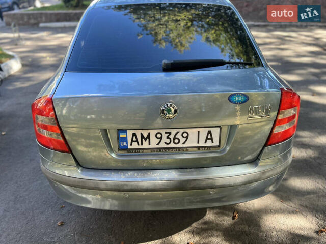 Серый Шкода Октавия, объемом двигателя 1.6 л и пробегом 250 тыс. км за 7300 $, фото 3 на Automoto.ua