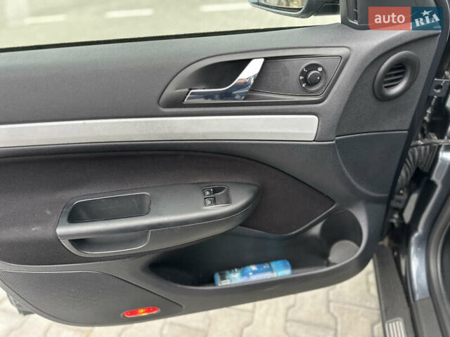 Серый Шкода Октавия, объемом двигателя 1.6 л и пробегом 201 тыс. км за 7300 $, фото 16 на Automoto.ua