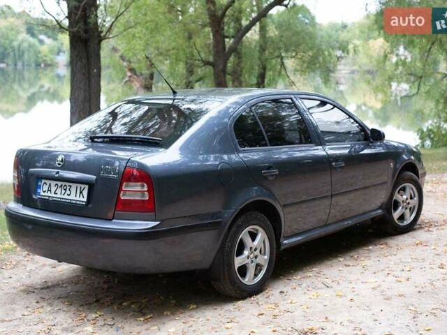 Сірий Шкода Октавія, об'ємом двигуна 1.6 л та пробігом 274 тис. км за 5600 $, фото 4 на Automoto.ua