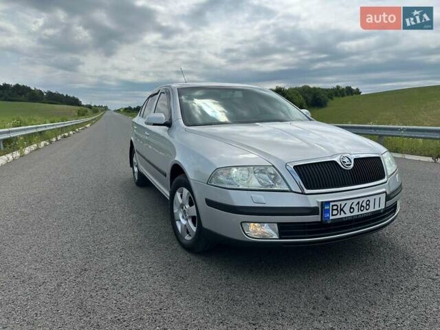 Серый Шкода Октавия, объемом двигателя 1.6 л и пробегом 267 тыс. км за 5400 $, фото 9 на Automoto.ua