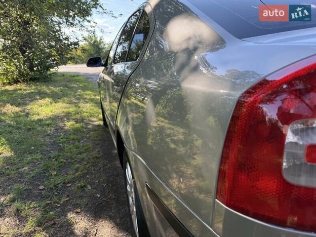 Сірий Шкода Октавія, об'ємом двигуна 1.6 л та пробігом 245 тис. км за 5950 $, фото 11 на Automoto.ua