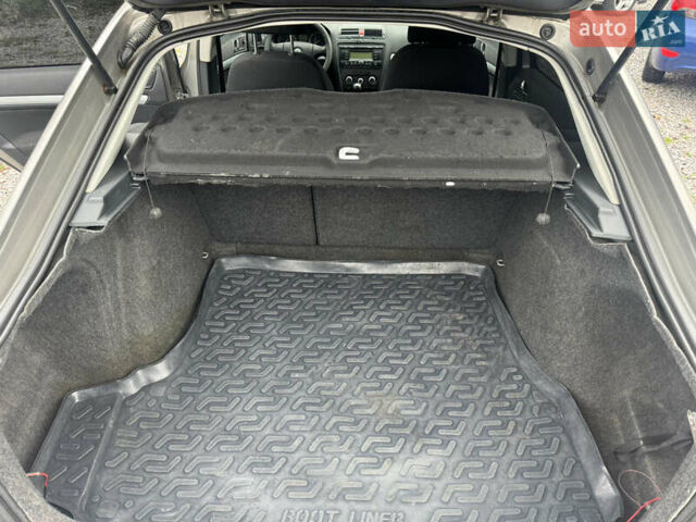 Серый Шкода Октавия, объемом двигателя 1.6 л и пробегом 290 тыс. км за 5600 $, фото 18 на Automoto.ua