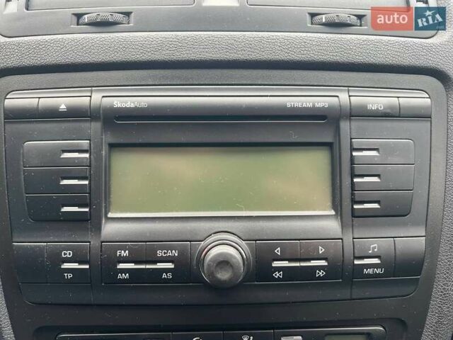 Сірий Шкода Октавія, об'ємом двигуна 1.6 л та пробігом 225 тис. км за 6990 $, фото 23 на Automoto.ua