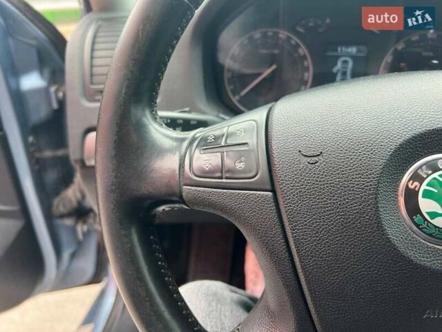 Сірий Шкода Октавія, об'ємом двигуна 1.6 л та пробігом 225 тис. км за 6990 $, фото 19 на Automoto.ua
