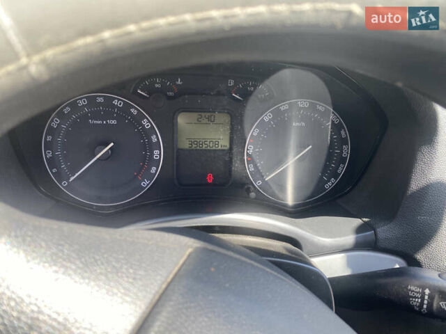 Серый Шкода Октавия, объемом двигателя 1.6 л и пробегом 398 тыс. км за 4500 $, фото 11 на Automoto.ua