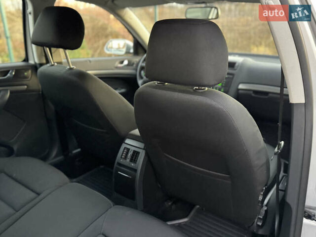 Серый Шкода Октавия, объемом двигателя 1.6 л и пробегом 188 тыс. км за 6250 $, фото 33 на Automoto.ua