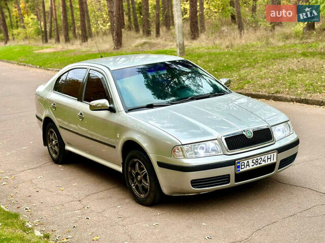Сірий Шкода Октавія, об'ємом двигуна 1.6 л та пробігом 235 тис. км за 4999 $, фото 2 на Automoto.ua