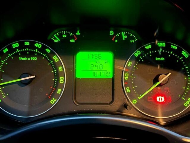 Серый Шкода Октавия, объемом двигателя 1.6 л и пробегом 250 тыс. км за 5850 $, фото 9 на Automoto.ua