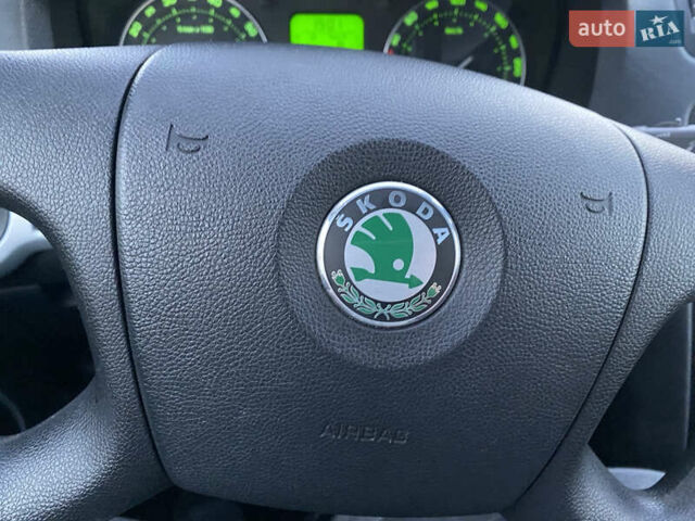 Шкода Октавия 2007 в Борщеве на Automoto.ua Серый Шкода Октавия, объемом двигателя 1.6 л и пробегом 169 тыс. км за 7900 $, фото 9 на Automoto.ua