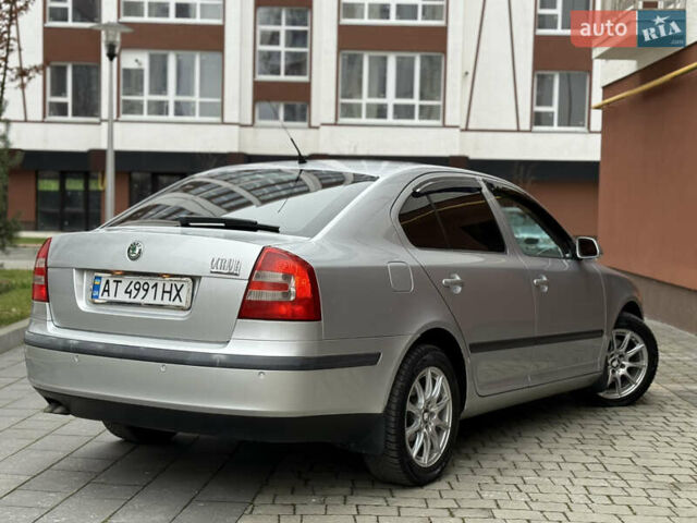 Сірий Шкода Октавія, об'ємом двигуна 2 л та пробігом 301 тис. км за 6150 $, фото 13 на Automoto.ua