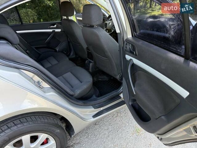 Сірий Шкода Октавія, об'ємом двигуна 1.6 л та пробігом 245 тис. км за 5950 $, фото 17 на Automoto.ua