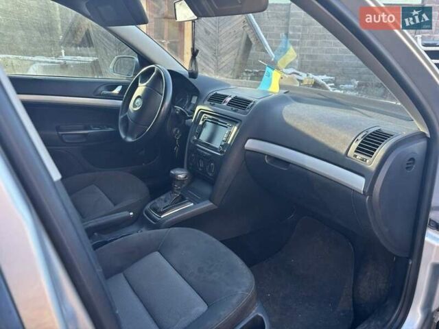 Сірий Шкода Октавія, об'ємом двигуна 1.6 л та пробігом 320 тис. км за 5200 $, фото 6 на Automoto.ua