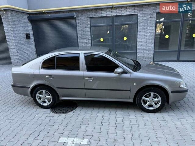 Сірий Шкода Октавія, об'ємом двигуна 1.6 л та пробігом 230 тис. км за 5200 $, фото 16 на Automoto.ua
