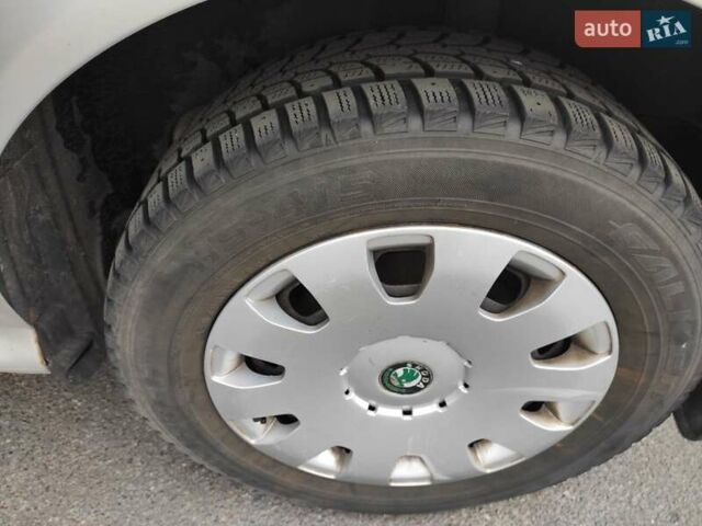 Сірий Шкода Октавія, об'ємом двигуна 1.6 л та пробігом 152 тис. км за 5700 $, фото 21 на Automoto.ua