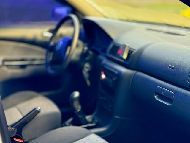 Серый Шкода Октавия, объемом двигателя 1.6 л и пробегом 220 тыс. км за 4999 $, фото 5 на Automoto.ua