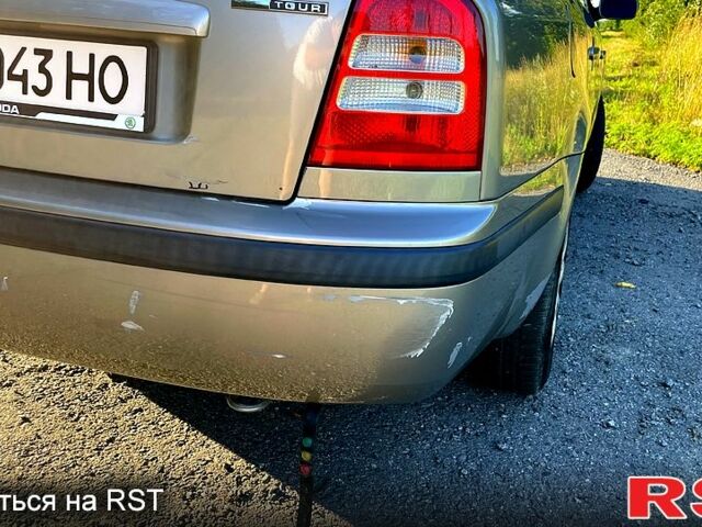 Серый Шкода Октавия, объемом двигателя 1.6 л и пробегом 265 тыс. км за 5300 $, фото 4 на Automoto.ua