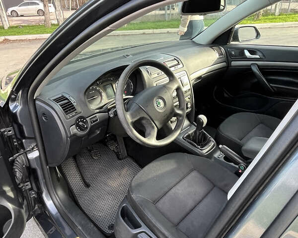 Сірий Шкода Октавія, об'ємом двигуна 1.9 л та пробігом 310 тис. км за 6300 $, фото 10 на Automoto.ua