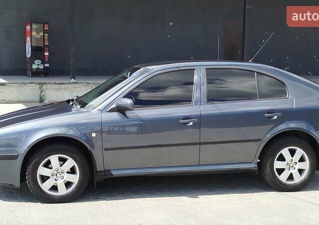 Серый Шкода Октавия, объемом двигателя 1.6 л и пробегом 223 тыс. км за 6150 $, фото 1 на Automoto.ua