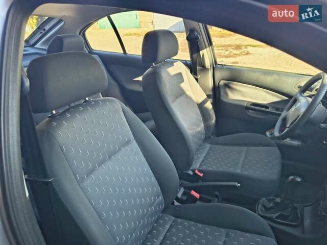 Серый Шкода Октавия, объемом двигателя 1.6 л и пробегом 74 тыс. км за 6650 $, фото 5 на Automoto.ua