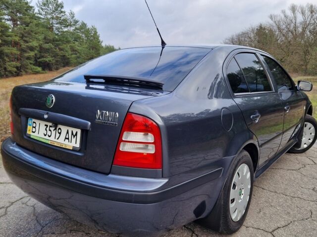 Сірий Шкода Октавія, об'ємом двигуна 1.6 л та пробігом 197 тис. км за 5550 $, фото 1 на Automoto.ua