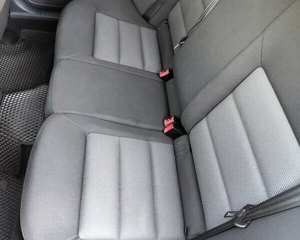Серый Шкода Октавия, объемом двигателя 1.6 л и пробегом 285 тыс. км за 5500 $, фото 39 на Automoto.ua