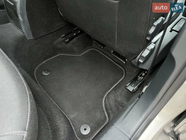 Серый Шкода Октавия, объемом двигателя 1.6 л и пробегом 234 тыс. км за 6999 $, фото 29 на Automoto.ua