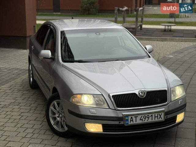 Сірий Шкода Октавія, об'ємом двигуна 2 л та пробігом 301 тис. км за 6150 $, фото 11 на Automoto.ua