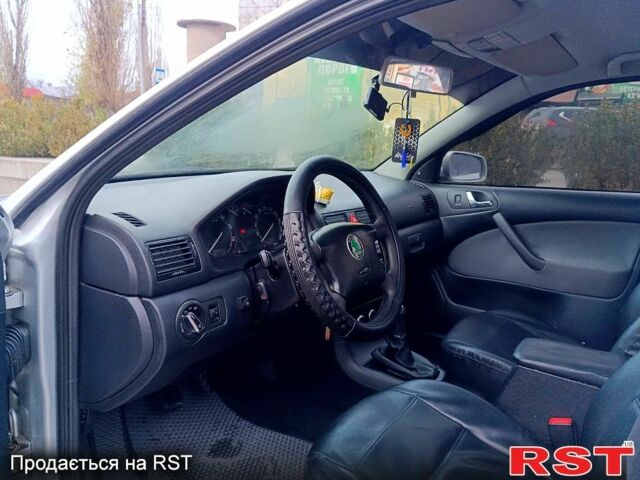 Сірий Шкода Октавія, об'ємом двигуна 1.6 л та пробігом 363 тис. км за 4800 $, фото 5 на Automoto.ua