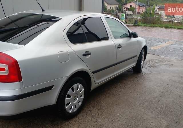 Серый Шкода Октавия, объемом двигателя 1.6 л и пробегом 245 тыс. км за 6700 $, фото 3 на Automoto.ua