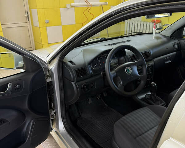 Серый Шкода Октавия, объемом двигателя 1.6 л и пробегом 284 тыс. км за 5700 $, фото 8 на Automoto.ua