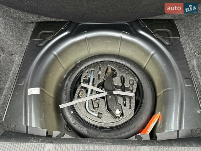 Серый Шкода Октавия, объемом двигателя 1.6 л и пробегом 201 тыс. км за 7300 $, фото 23 на Automoto.ua