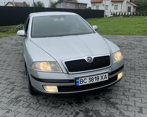 Сірий Шкода Октавія, об'ємом двигуна 1.6 л та пробігом 325 тис. км за 4800 $, фото 1 на Automoto.ua