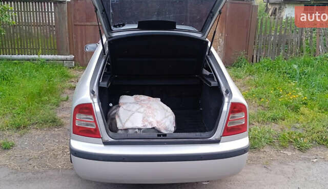 Серый Шкода Октавия, объемом двигателя 1.6 л и пробегом 220 тыс. км за 5800 $, фото 3 на Automoto.ua