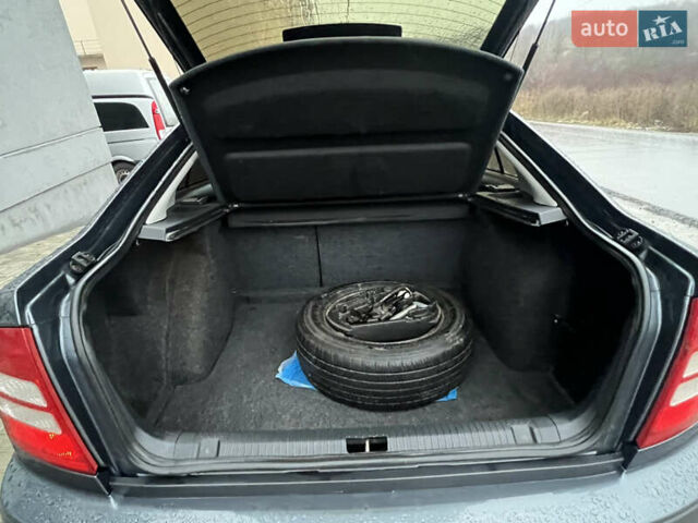 Сірий Шкода Октавія, об'ємом двигуна 1.8 л та пробігом 310 тис. км за 3950 $, фото 36 на Automoto.ua