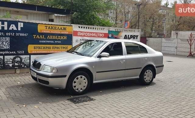 Сірий Шкода Октавія, об'ємом двигуна 1.6 л та пробігом 217 тис. км за 5700 $, фото 1 на Automoto.ua