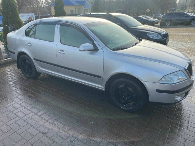 Серый Шкода Октавия, объемом двигателя 1.6 л и пробегом 328 тыс. км за 5500 $, фото 2 на Automoto.ua