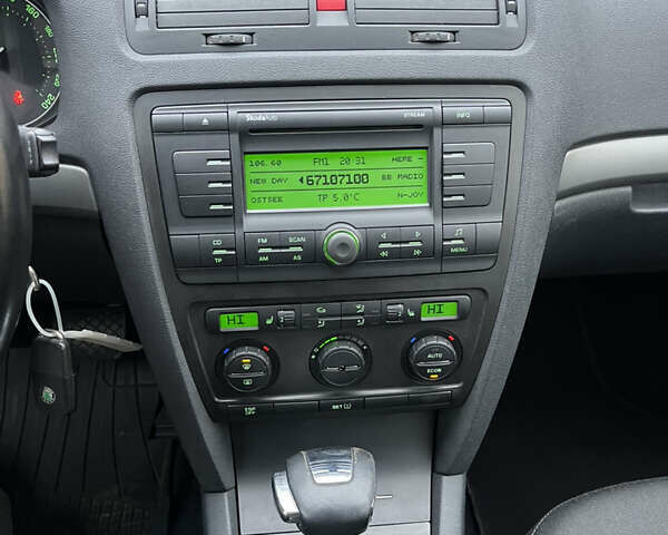 Серый Шкода Октавия, объемом двигателя 1.6 л и пробегом 234 тыс. км за 6999 $, фото 39 на Automoto.ua