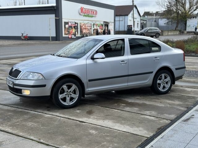 Серый Шкода Октавия, объемом двигателя 1.6 л и пробегом 203 тыс. км за 5000 $, фото 1 на Automoto.ua