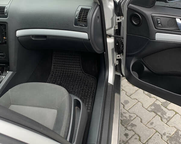 Сірий Шкода Октавія, об'ємом двигуна 1.6 л та пробігом 325 тис. км за 4800 $, фото 14 на Automoto.ua