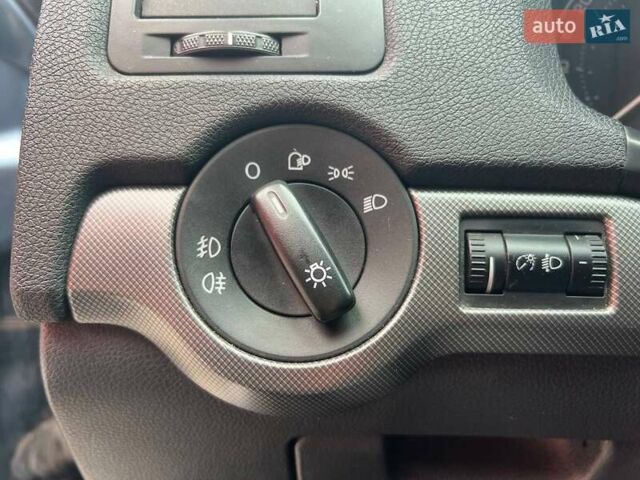 Сірий Шкода Октавія, об'ємом двигуна 1.6 л та пробігом 225 тис. км за 6990 $, фото 17 на Automoto.ua