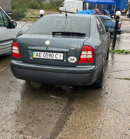 Серый Шкода Октавия, объемом двигателя 1.6 л и пробегом 232 тыс. км за 6500 $, фото 3 на Automoto.ua