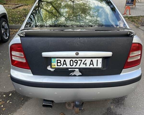 Серый Шкода Октавия, объемом двигателя 1.78 л и пробегом 370 тыс. км за 4100 $, фото 3 на Automoto.ua