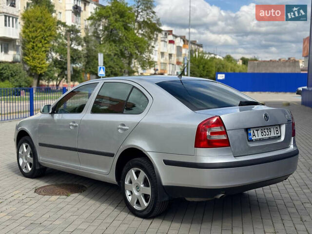 Серый Шкода Октавия, объемом двигателя 1.6 л и пробегом 260 тыс. км за 5100 $, фото 7 на Automoto.ua